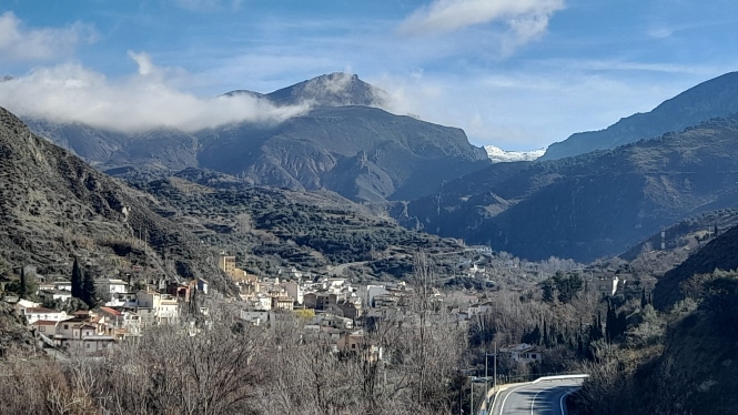 Vista panorámica de Monachil (AYTO. MONACHIL)