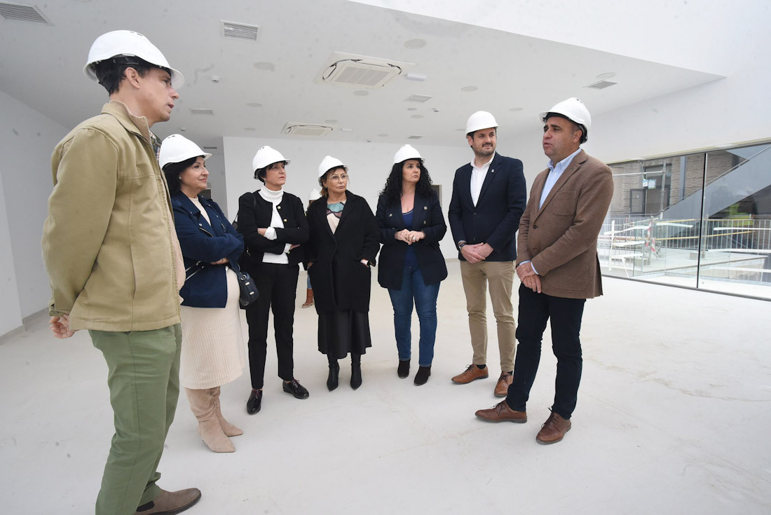 Visita al Centro de Servicios Sociales (DIPGRA)