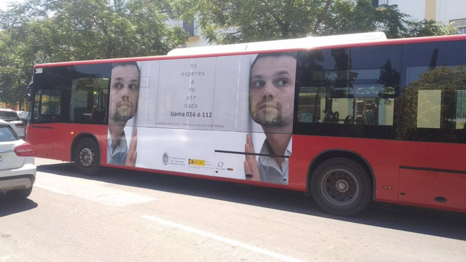 Autobús municipal, en imagen de archivo (AYUNTAMIENTO DE GRANADA)