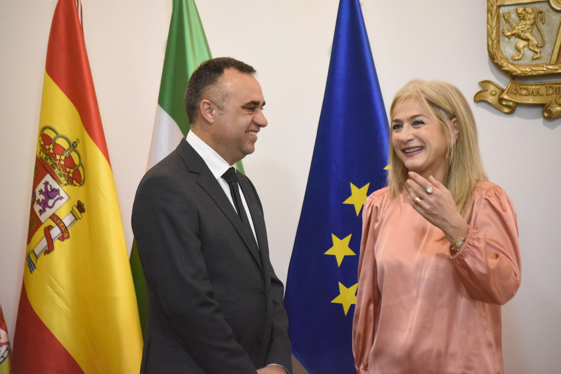 Visita de Patricia del Pozo a la sede de Diputación (DIPGRA)