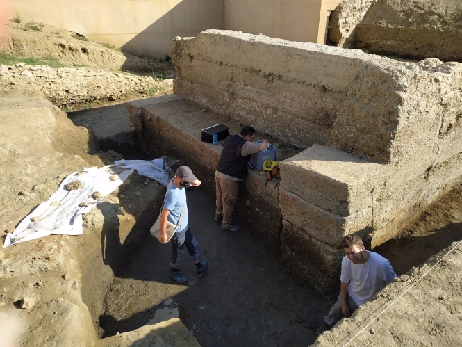 Trabajos arqueológicos en el recinto del teatro romano de Guadix (CSIC)
