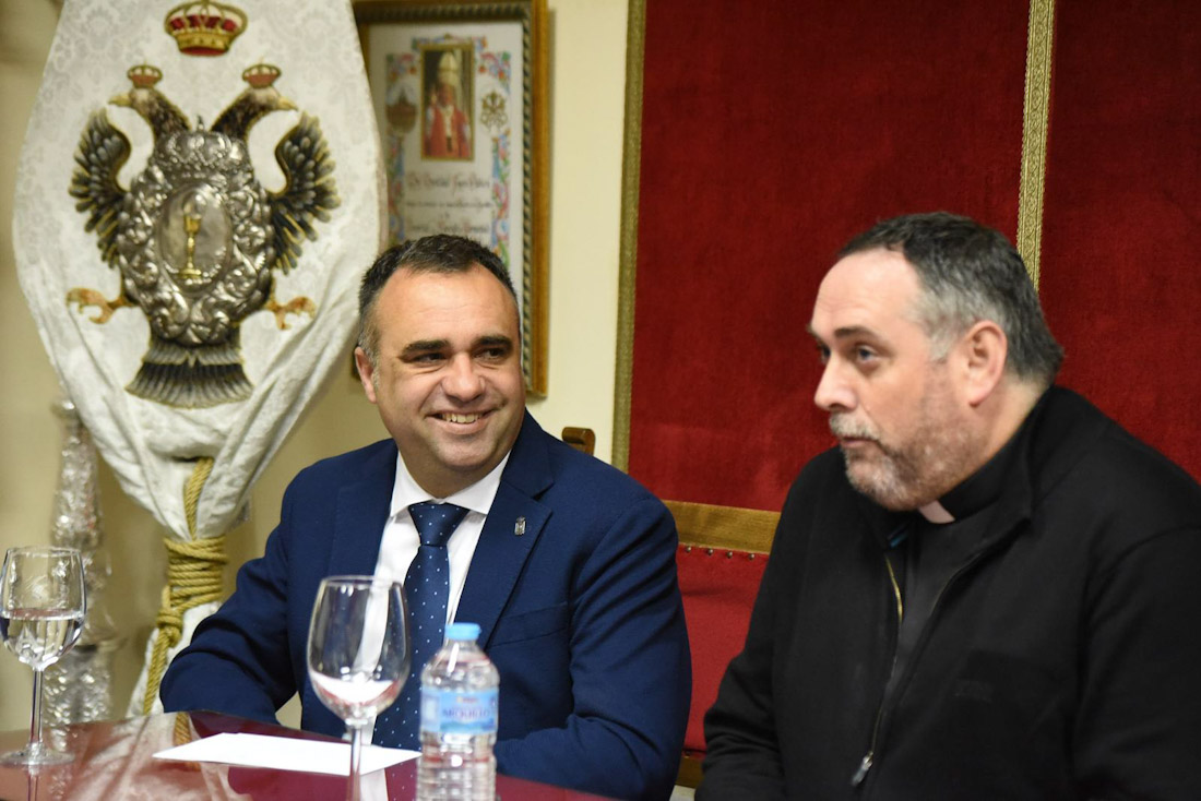 Entrega de las subvenciones a hermandades (DIPGRA)