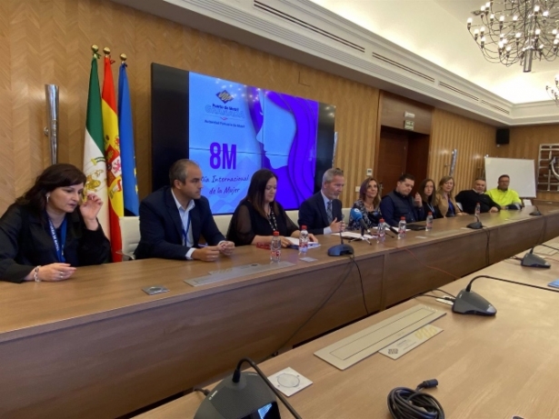 El Puerto de Motril presenta su I Plan de Igualdad (PUERTO DE MOTRIL) El Puerto de Motril presenta su I Plan de Igualdad (PUERTO DE MOTRIL)