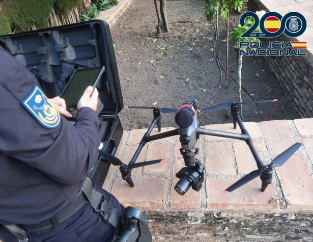 (POLICÍA NACIONAL) (POLICÍA NACIONAL)