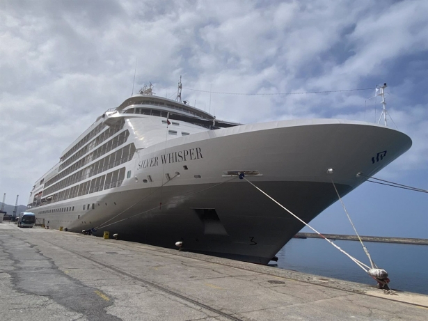 Silver Whisper (PUERTO DE MOTRIL) Silver Whisper (PUERTO DE MOTRIL)