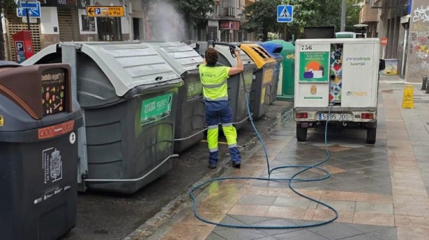 Traeas de limpieza en la capital (AYTO. GRANADA) Traeas de limpieza en la capital (AYTO. GRANADA)