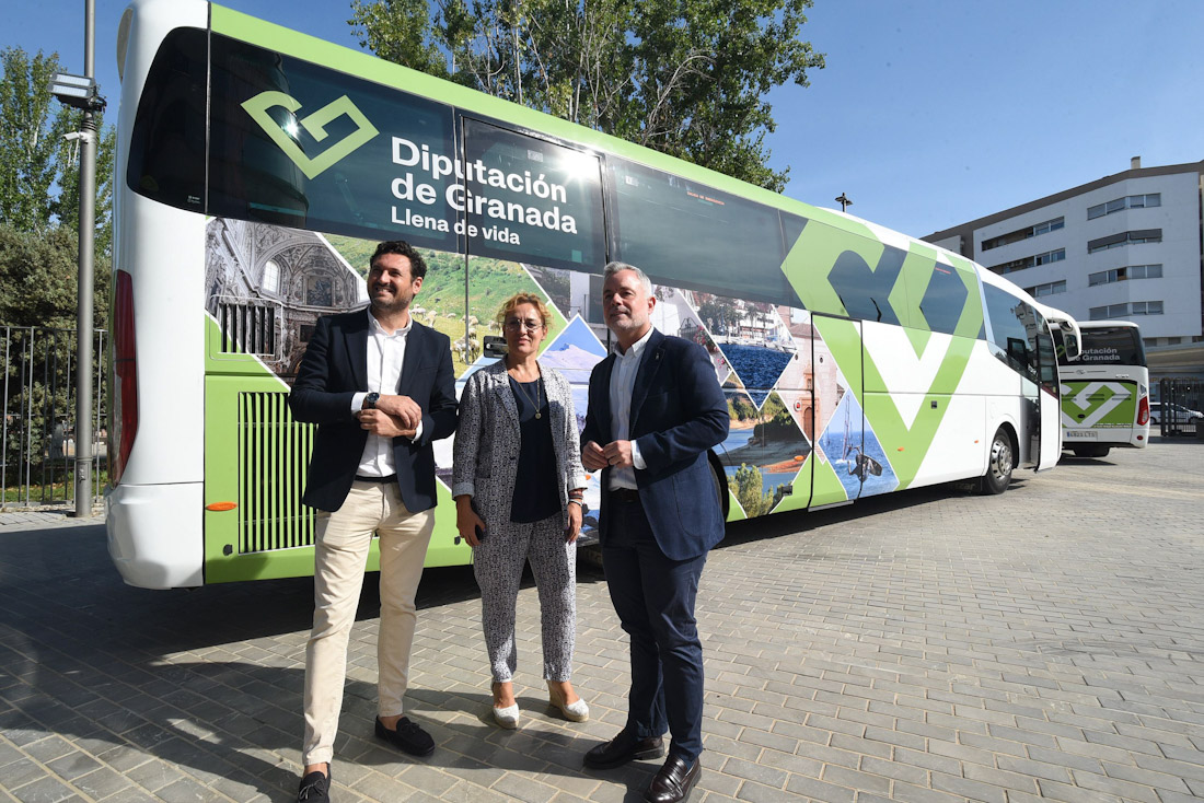 Presentación de la nueva imagen de los autobuses (DIPGRA)