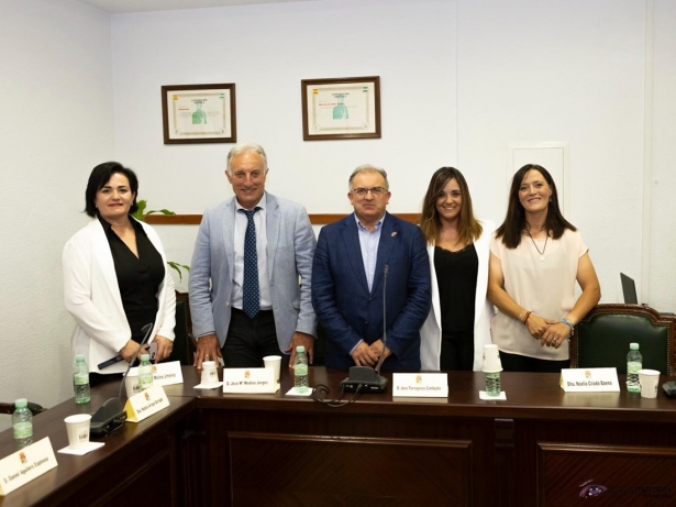 Grupo Municipal del PP en el Ayuntamiento de La Zubia (PP) Grupo Municipal del PP en el Ayuntamiento de La Zubia (PP)