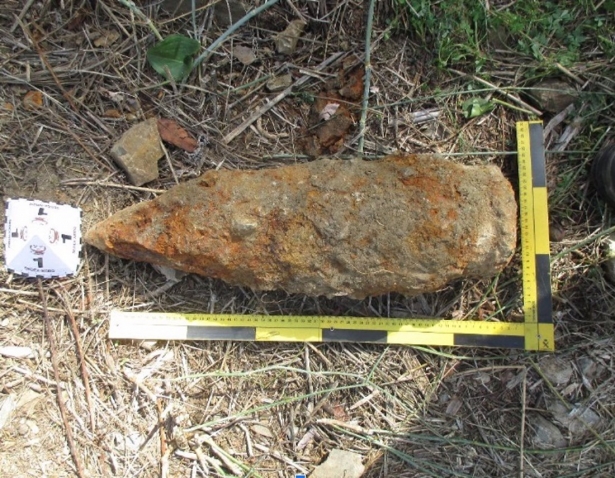 Proyectil explosionado de forma controlada tras ser hallado en La Herradura (GUARDIA CIVIL) Proyectil explosionado de forma controlada tras ser hallado en La Herradura (GUARDIA CIVIL)