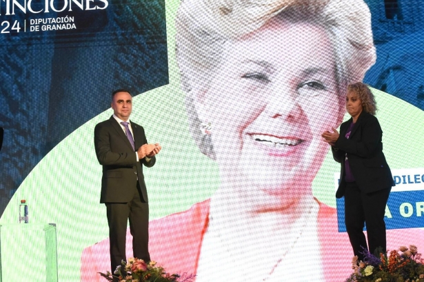 La Diputación de Granada hace Hija Predilecta a Ana Orantes (DIPUTACIÓN DE GRANADA) La Diputación de Granada hace Hija Predilecta a Ana Orantes (DIPUTACIÓN DE GRANADA)