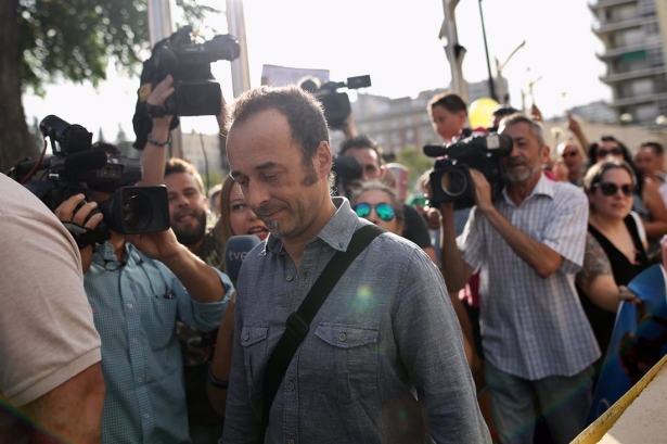 Imagen de archivo de Francesco Arcuri, expareja de Juana Rivas, llegando a los juzgados de Granada en 2017 (EUROPA PRESS)