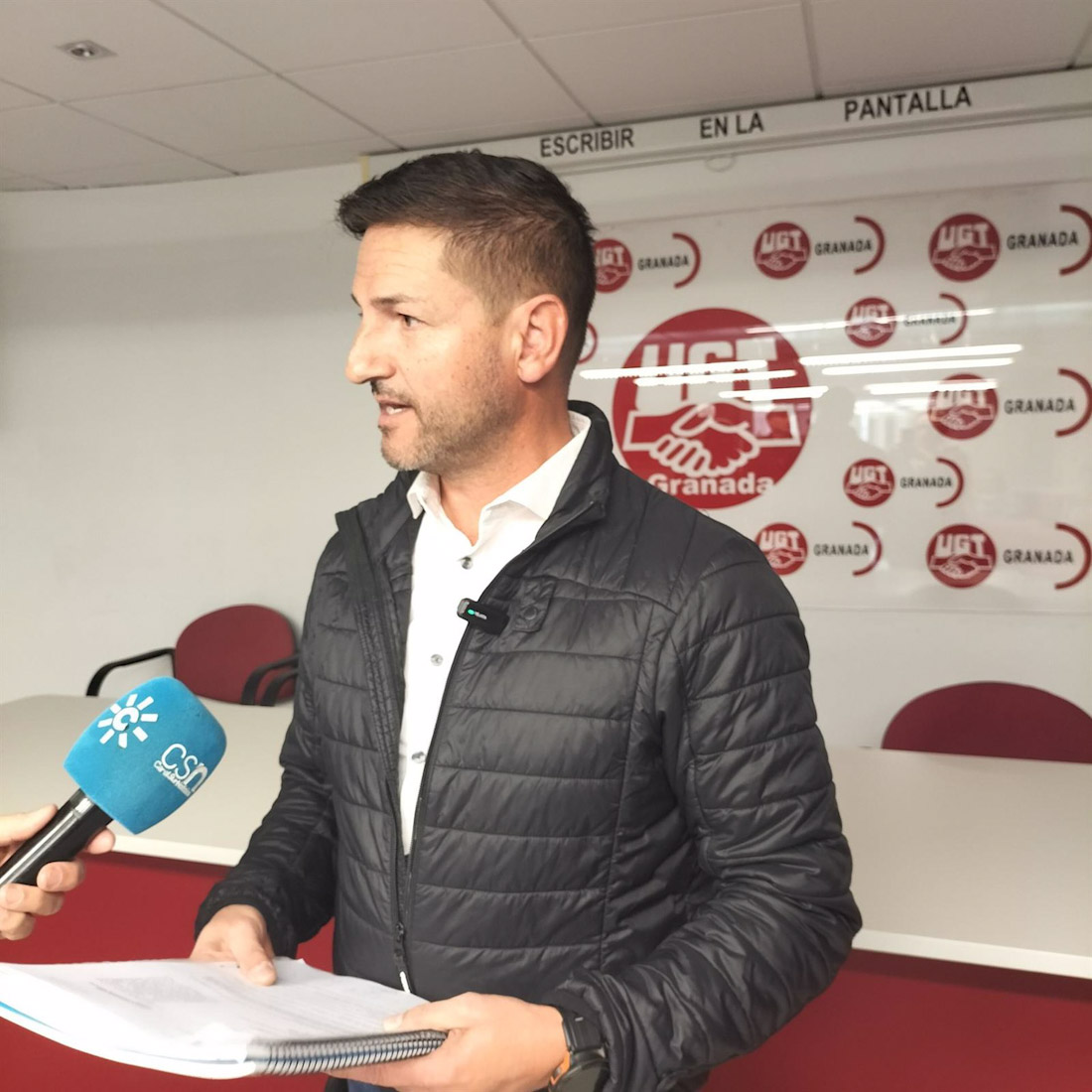 El delegado de personal de UGT en la empresa Carlos Fernández de la Torre, Alfonso Fernández, atiende a los medios (UGT)
