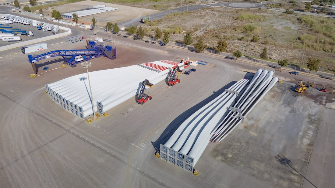 Exportación de palas de aerogeneradores de Vestas de más de 80 metros (AUTORIDAD PORTUARIA(