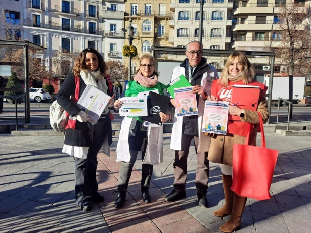 Recogida de firmas por la sanidad pública (CCOO) Recogida de firmas por la sanidad pública (CCOO)