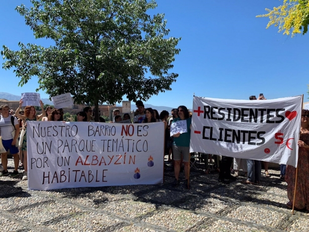 Concentración contra los pisos turísticos del Albaicín de Granada, en imagen de archivo (PLATAFORMA ALBAYZÍN HABITABLE)