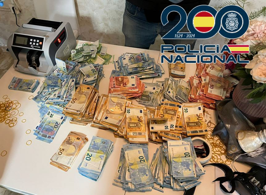 Dinero intervenido (POLICÍA NACIONAL)