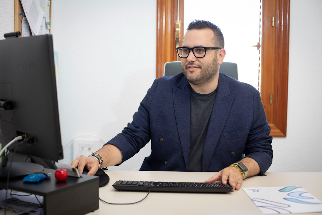 Javier Bravo, concejal de Mantenimiento y Embellecimiento y portavoz PP en Ayuntamiento de Las Gabias (AYTO . LAS GABIAS)