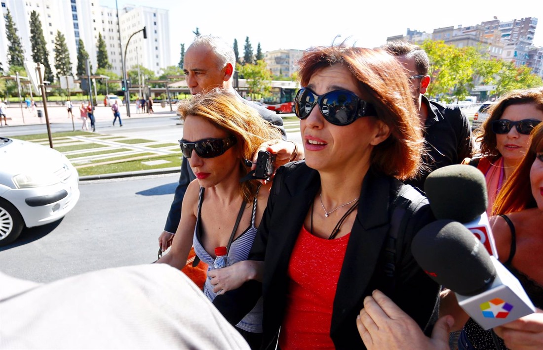  Juana Rivas, a su llegada a los juzgados de Granada en una imagen de archivo. (EUROPA PRESS)
