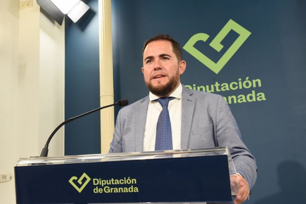 El diputado provincial de Obras Públicas y Vivienda, José Ramón Jiménez. Archivo (DIPUTACIÓN DE GRANADA)
