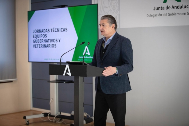 Inauguración de lad III Jornadas Técnicas de Equipos Gubernativos y Veterinarios de plazas de toros de Andalucía (ANTONIO L. JUÁREZ) Inauguración de lad III Jornadas Técnicas de Equipos Gubernativos y Veterinarios de plazas de toros de Andalucía (ANTONIO L. JUÁREZ)