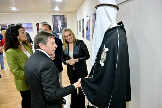 Inauguración de la exposición (AYTO. GRANADA) Inauguración de la exposición (AYTO. GRANADA)