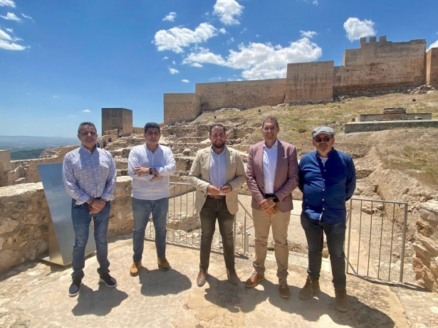 Visita al Castillo de Íllora (DIPGRA) Visita al Castillo de Íllora (DIPGRA)