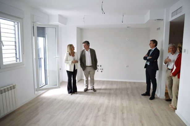 Visita a la nueva promoción de viviendas protegidas (AYTO. GRANADA) Visita a la nueva promoción de viviendas protegidas (AYTO. GRANADA)