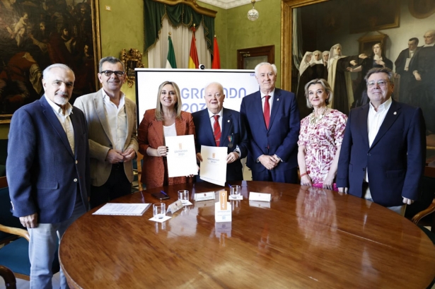Firma de la adhesión (AYTO. GRANADA (
