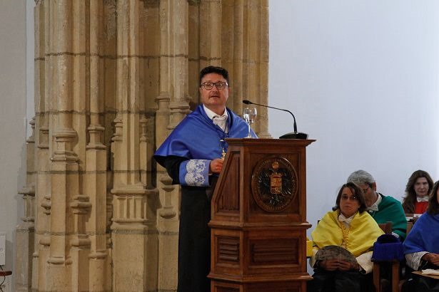 Antolino Gallego pronuncia la lección inaugural en la apertura del curso 2022/23 en la Universidad de Granada (LIFE WOOD FOR FUTURE)