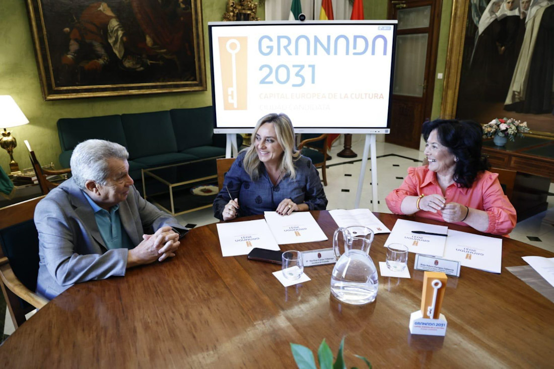 Firma de la adhesión (AYTO. GRANADA (