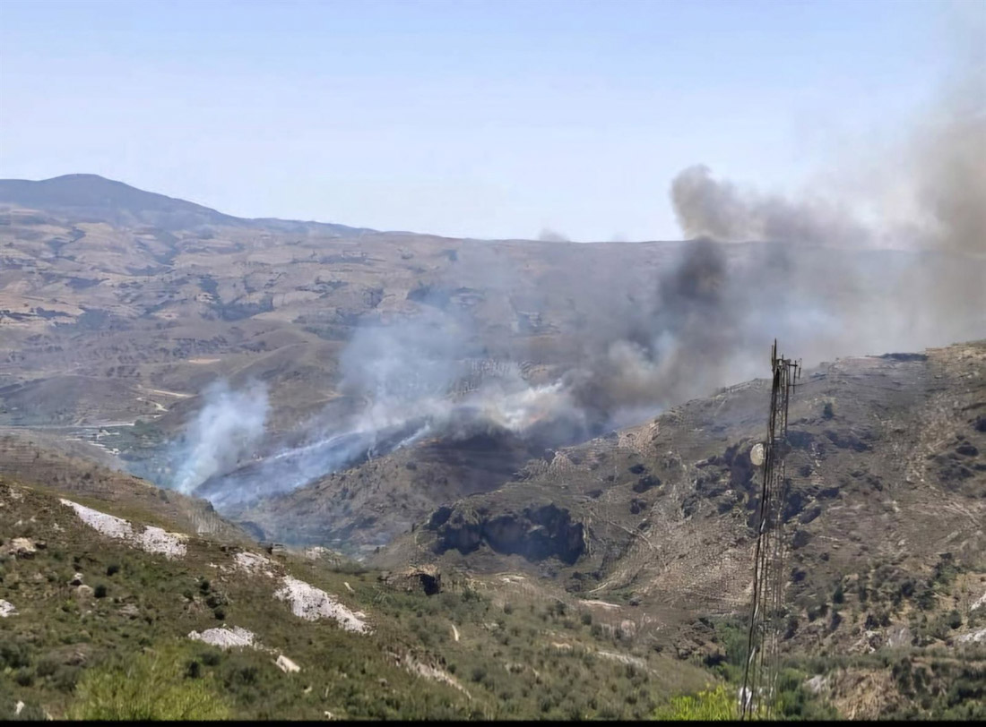 Declarado un incendio forestal en Cádiar, cerca de la pedanía de Yátor (PLAN INFOCA)