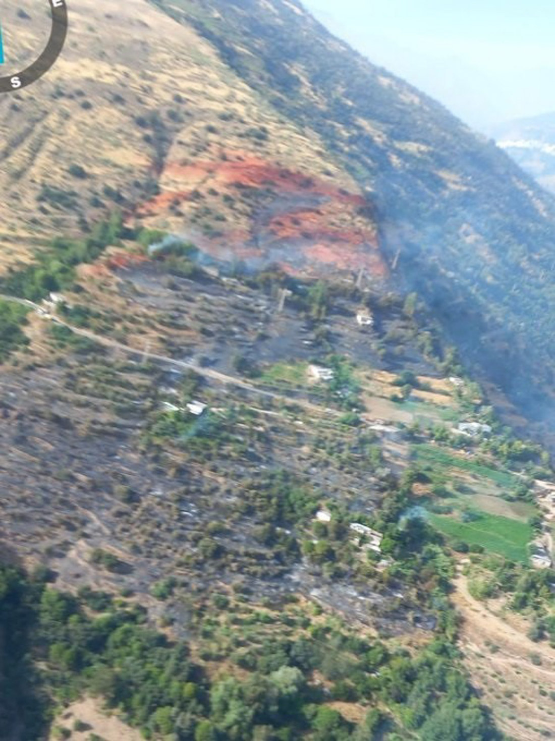 Extinguido el incendio forestal declarado en un paraje de Carataunas (PLAN INFOCA)
