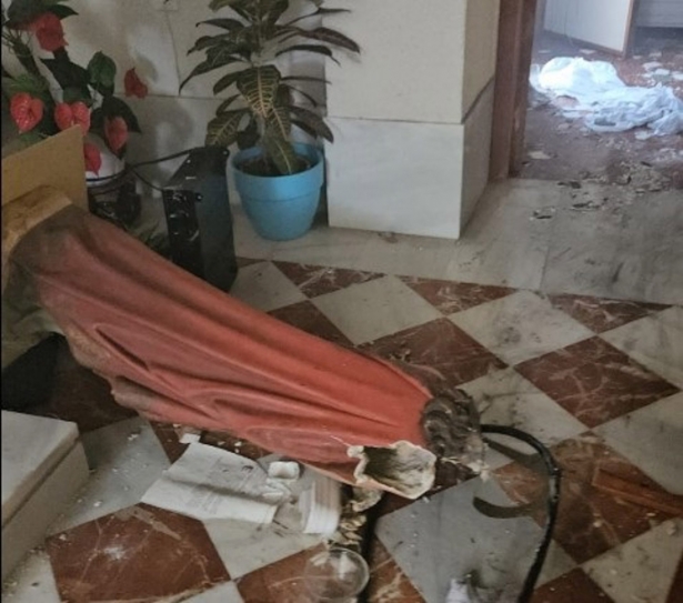 Imagen de la Iglesia afectada por el incendio de este domingo (ARCHIDIÓCESIS DE GRANADA) Imagen de la Iglesia afectada por el incendio de este domingo (ARCHIDIÓCESIS DE GRANADA)