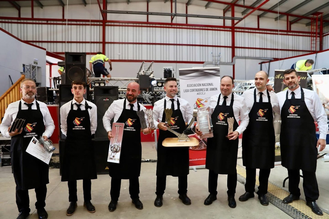 VII Concurso Nacional de Cortadores de Jamón Villa de Huétor Tájar (AYUNTAMIENTO)