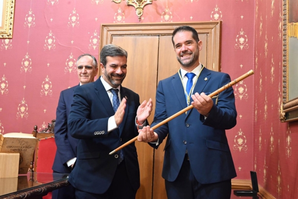 Joaquín Ordóñez toma posesión como alcalde de Loja. (AYUNTAMIENTO DE LOJA) Joaquín Ordóñez toma posesión como alcalde de Loja. (AYUNTAMIENTO DE LOJA)