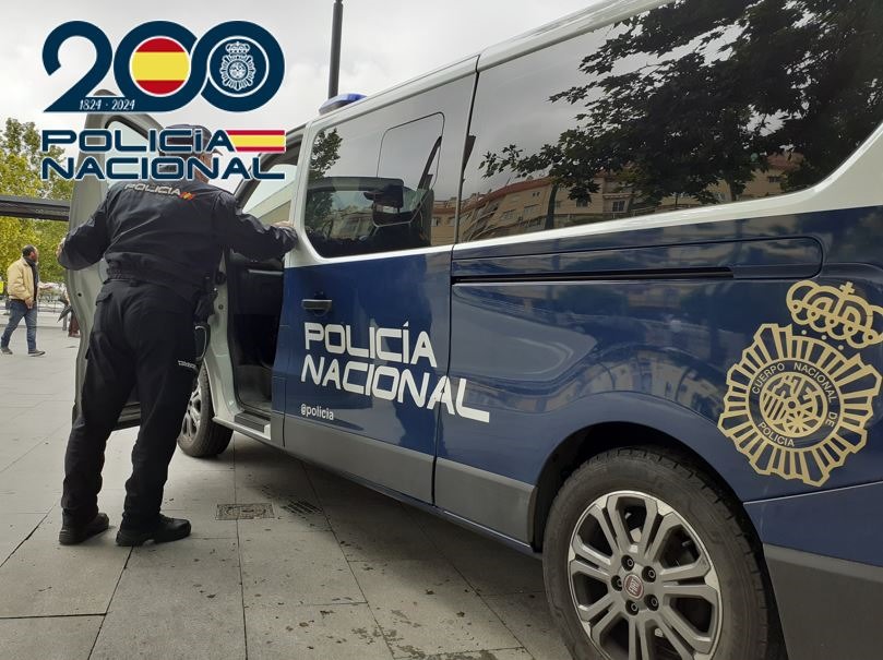 Vehículo Policial (POLICÍA NACIONAL)