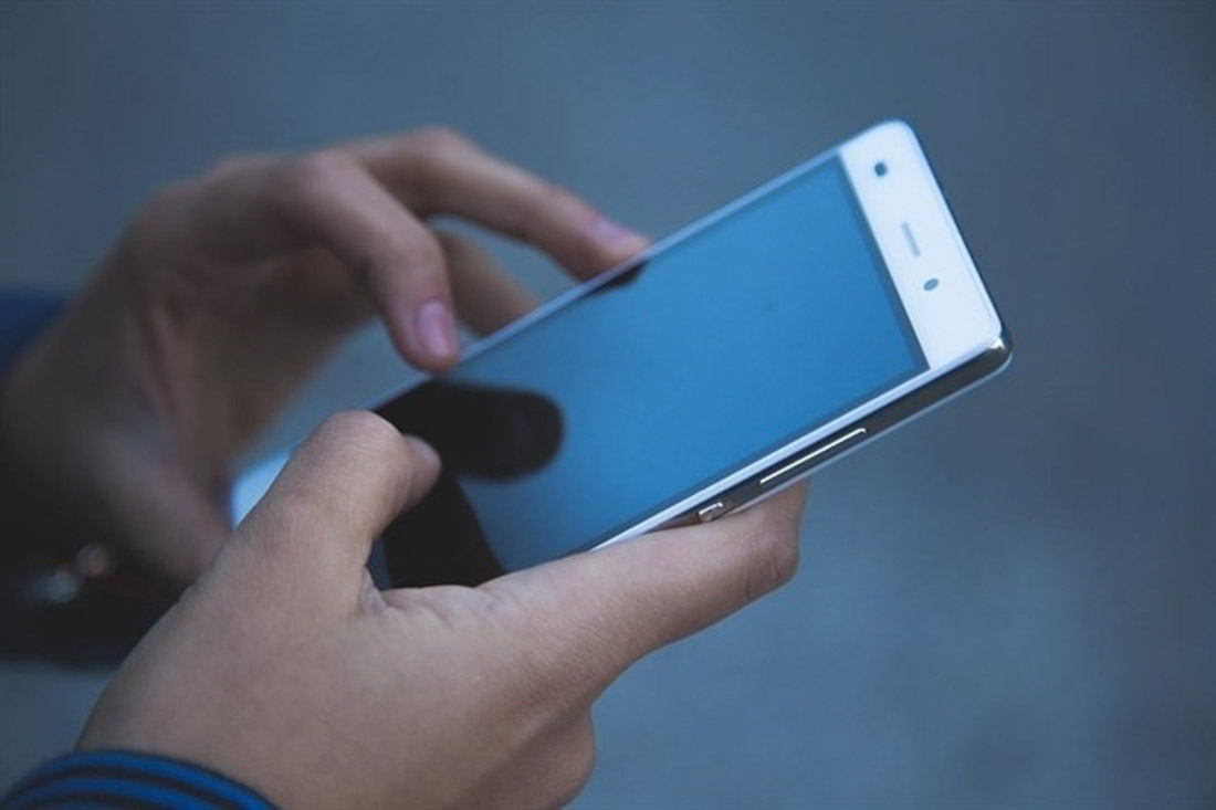 Imagen de archivo de un teléfono móvil (EUROPA PRESS)