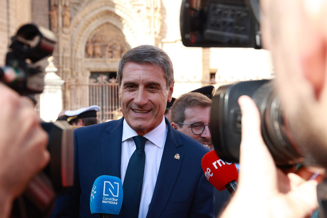 El delegado de Gobierno en Andalucía, Pedro Fernández, atiende a los medios. Archivo (ROCÍO RUZ - EUROPA PRESS)