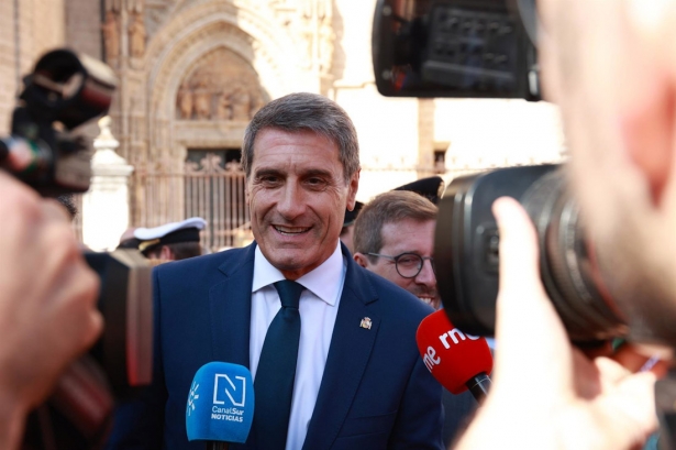 El delegado de Gobierno en Andalucía, Pedro Fernández, atiende a los medios. Archivo (ROCÍO RUZ - EUROPA PRESS)