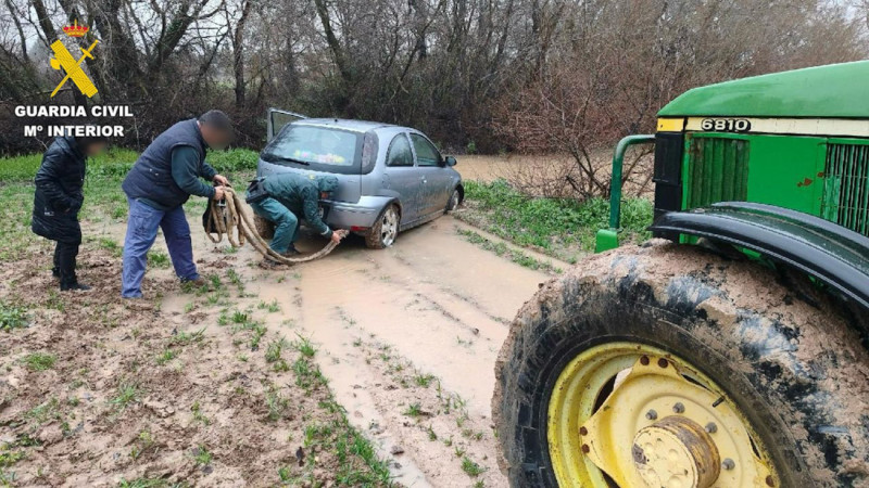 Rescate en el entorno del río Cubillas (GUARDIA CIVIL)