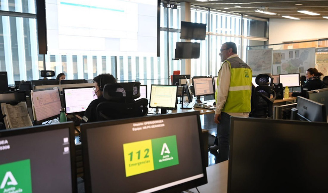 Sala coordinadora del 112 en Granada, en imagen de archivo (EMERGENCIAS 112 ANDALUCÍA)
