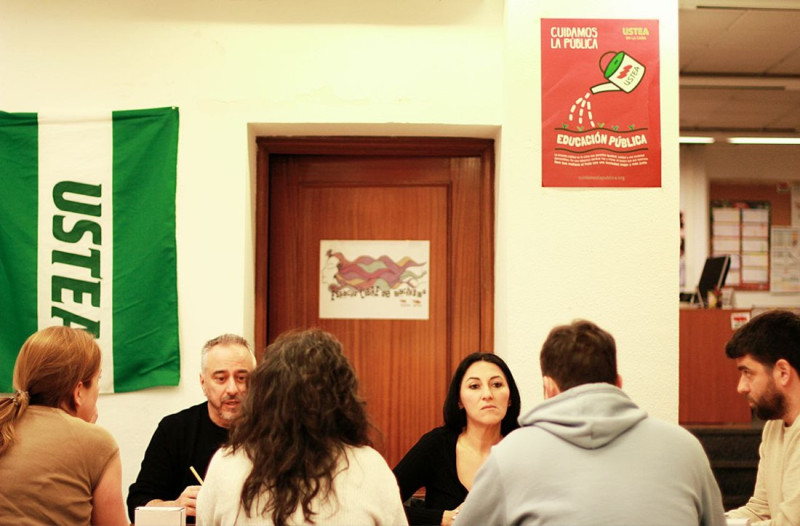(PODEMOS) (PODEMOS)