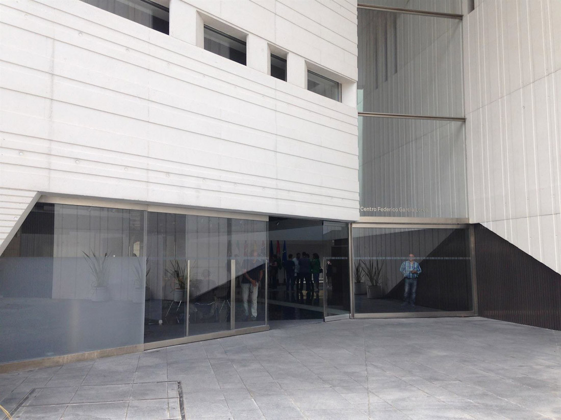 Entrada al Centro Federico García Lorca, sede que acogerá la primera de las citas del CAL (JUNTA