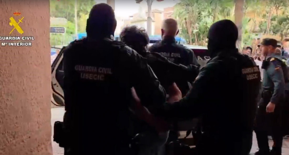 Momento de la detención del presunto agresor (GUARDIA CIVIL)