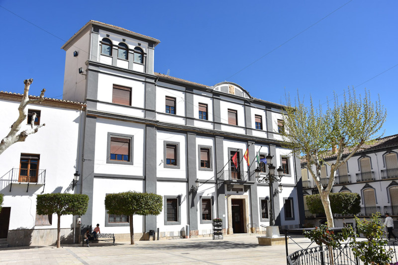 Fachada del Ayuntamiento de Baza (AYTO. BAZA) Fachada del Ayuntamiento de Baza (AYTO. BAZA)