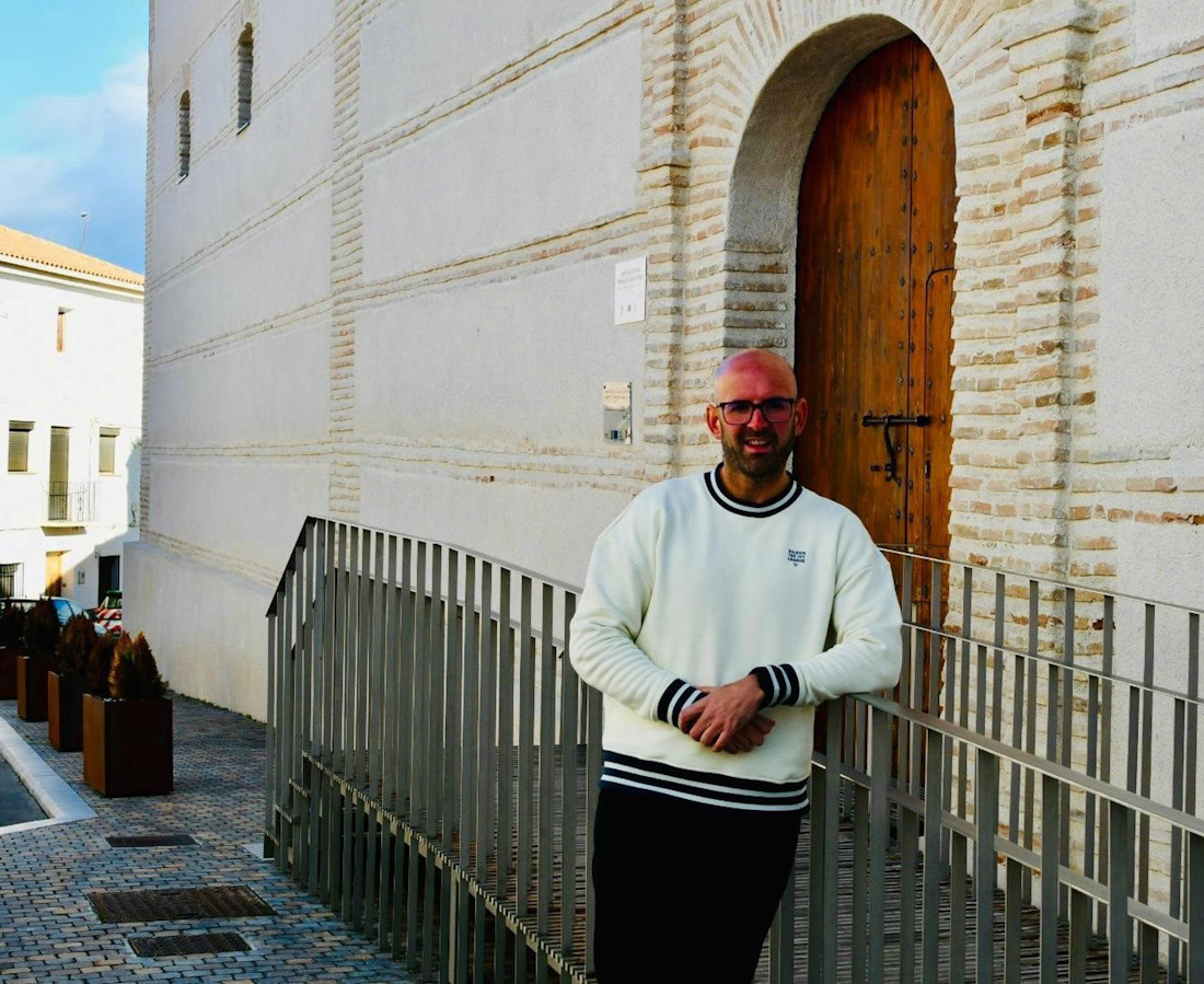 Image de archivo del portavoz del grupo municipal socialista en el Ayuntamiento de Caniles (Granada), Miguel Román (PSOE)