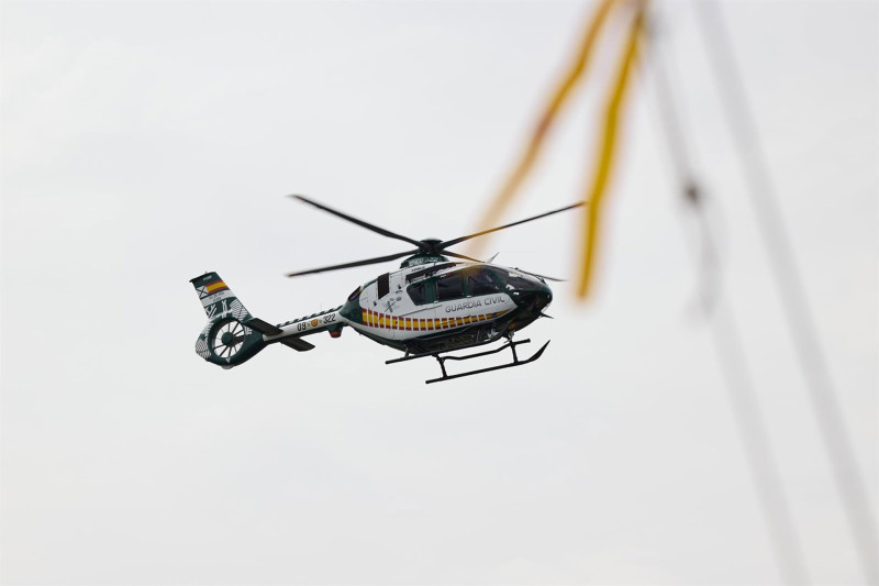 Helicóptero de la Guardia (JESÚS HELLÍN - EUROPA PRESS)