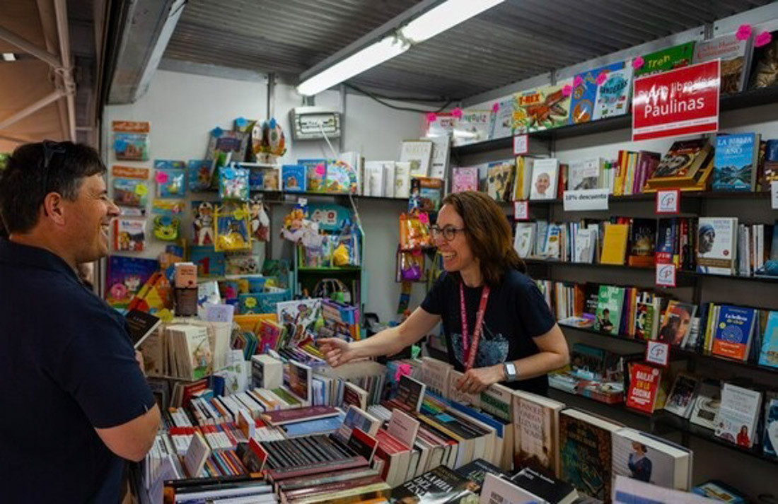 La Feria del Libro de Granada inaugura su gran fin de semana con Lorca, literatura internacional y voces femeninas (AYUNTAMIENTO DE GRANADA)