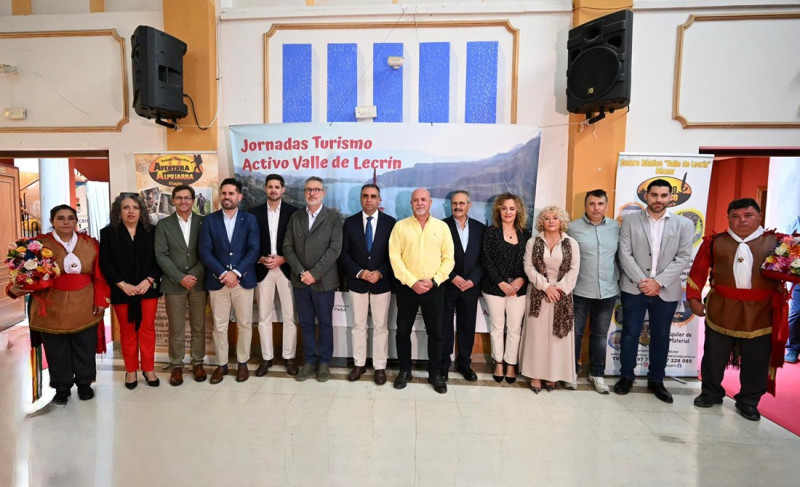 Inauguración de la jornada de turismo (DIPGRA)
