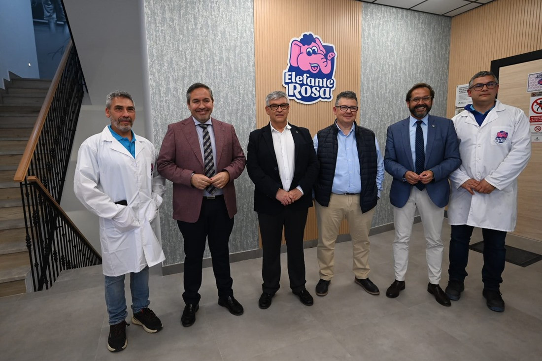 Visita a El Elefante Rosa (JUNTA)